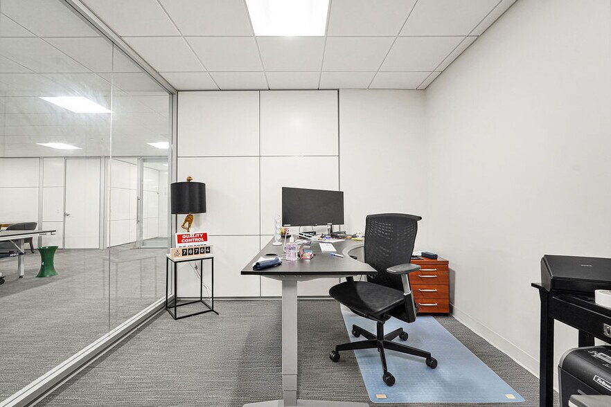 More Photos Of 1 SE 3rd Ave, Miami Office For Lease