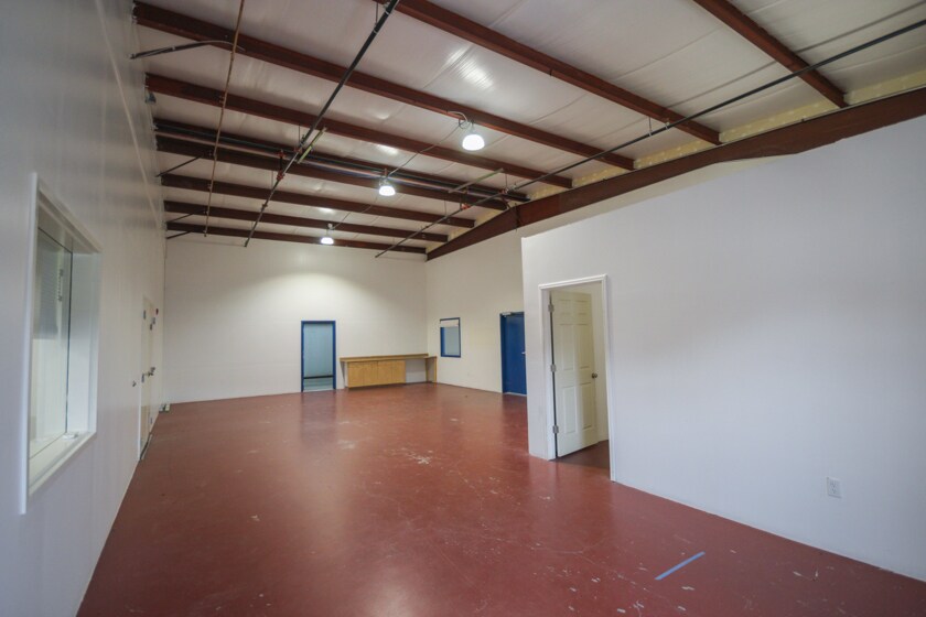 More Photos Of 1020 S Garfield Ave, Loveland Warehouse For Sale