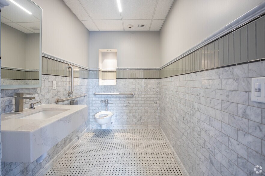 More Photos Of E 200 E State Street, Ithaca Office For Lease