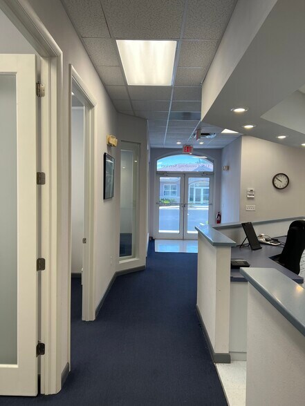 More Photos Of 170 Pine Ave N, Oldsmar Office For Sale