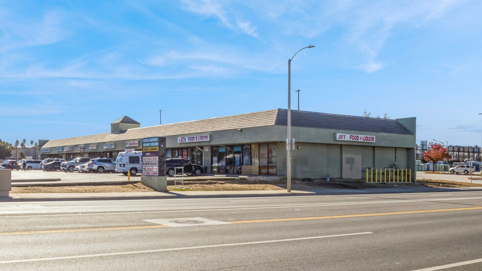 More Photos Of 43535 Gadsden Ave, Lancaster Unknown For Lease