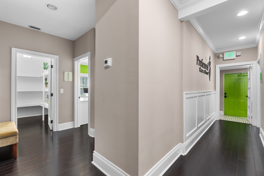 More Photos Of 354 NE 1st Ave, Delray Beach Office For Sale