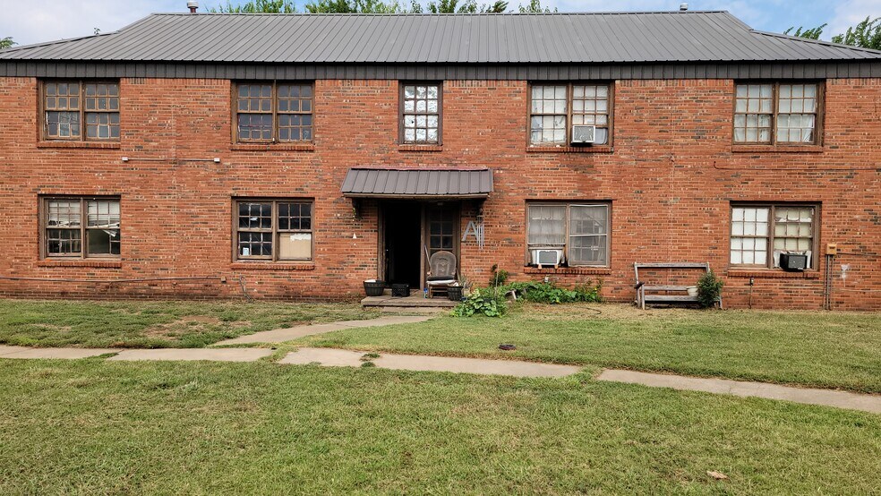 More Photos Of 701 W Pine Ave, Duncan Apartments For Sale