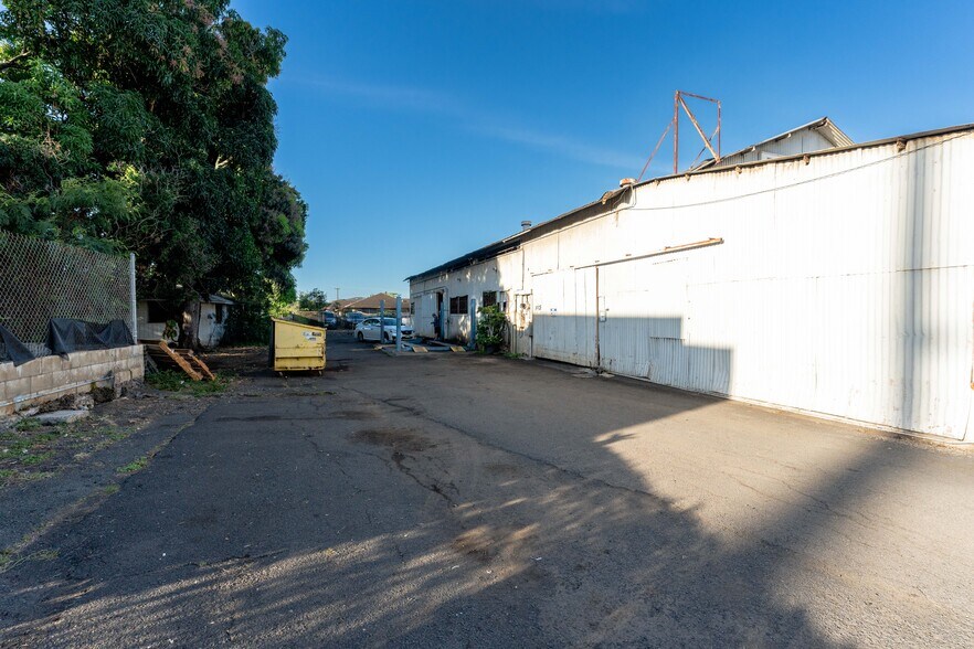 More Photos Of 98-391 Kamehameha Hwy, Aiea Auto Repair For Sale