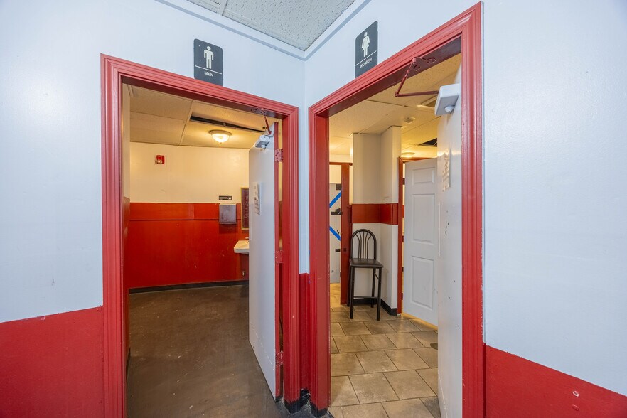 More Photos Of 19 Merrimack St, Lowell Restaurant For Sale