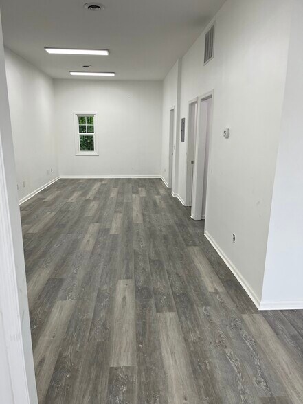 More Photos Of 6737 Ringgold Rd, East Ridge Office For Lease