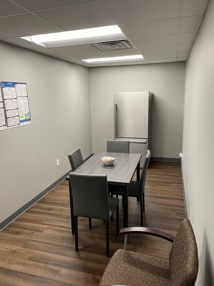 More Photos Of 2059 Magnolia Dr, Pasadena Warehouse For Sale