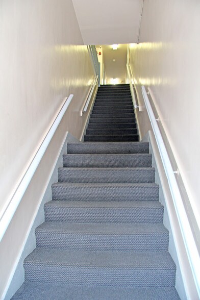 More Photos Of 401-419 W Main St, Alhambra Storefront Retail Residential For Lease