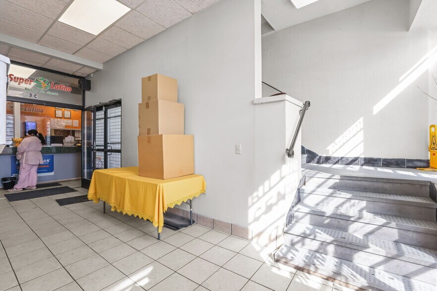 More Photos Of , Minneapolis General Retail For Sale