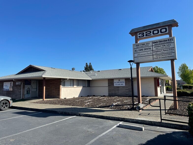 More Photos Of 3200 Mowry Ave, Fremont Medical For Lease