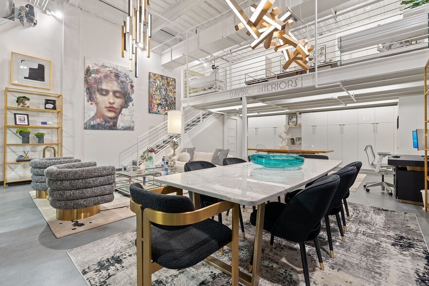 More Photos Of 4229 N FM 620 Hwy, Austin Showroom For Sale