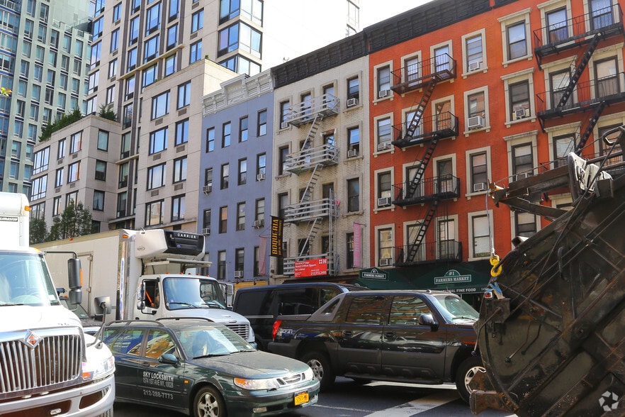 More Photos Of 1460 Second Ave, New York Apartments For Sale