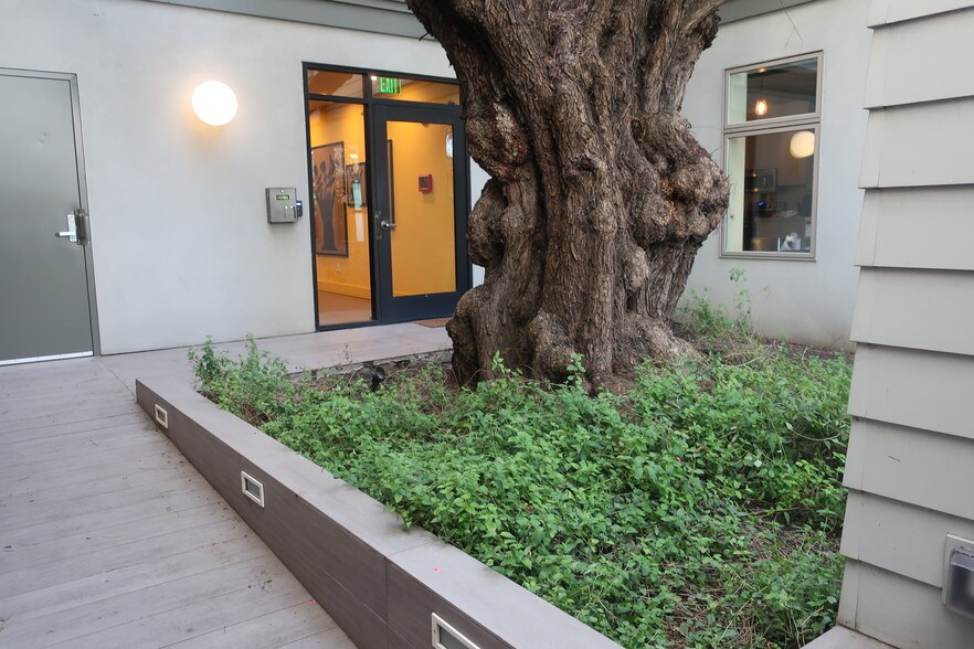 More Photos Of 1189 Tennessee St, San Francisco Loft Creative Space For Sale