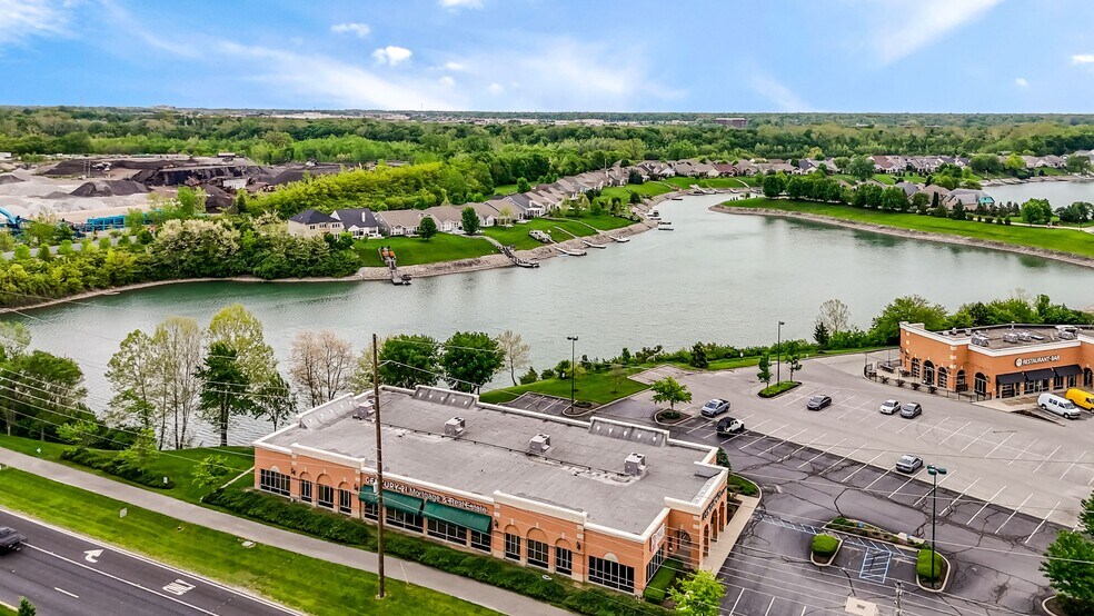 More Photos Of 4929 E 96th St, Indianapolis Office For Sale
