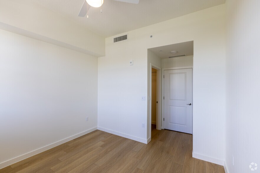 More Photos Of 8205 Commerce, Miami Lakes Apartments For Lease