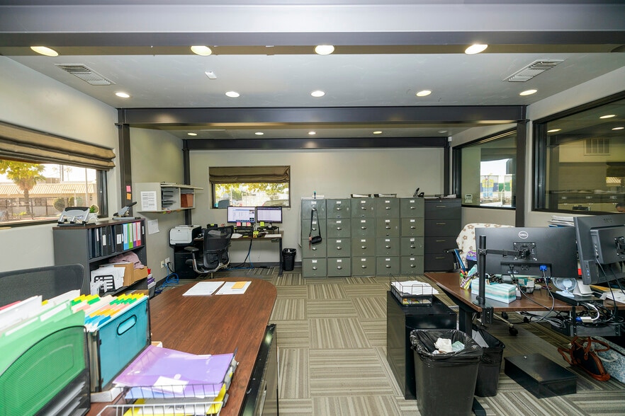 More Photos Of 213 C St, Turlock Industrial For Sale