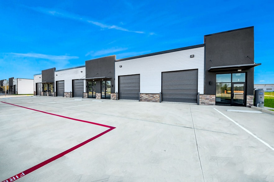 More Photos Of 18011 Cypress Rose Hill Rd, Cypress Unknown For Lease