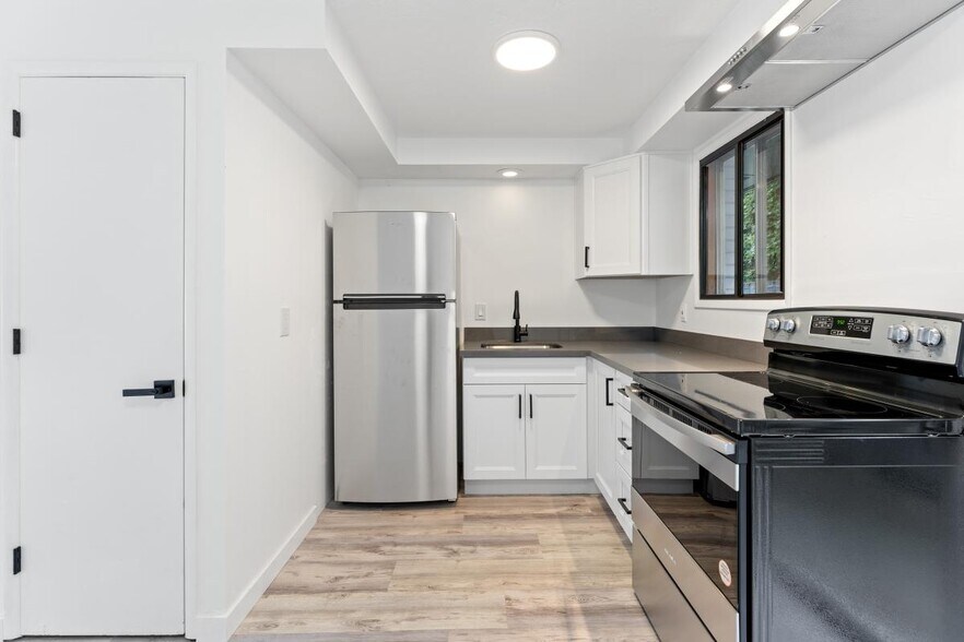 More Photos Of 2507-2525 SE Monroe St, Portland Apartments For Sale