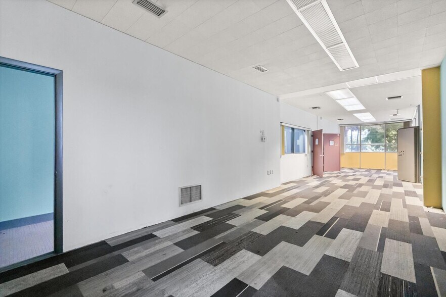 More Photos Of 421 E Robinson St, Orlando Office For Sale