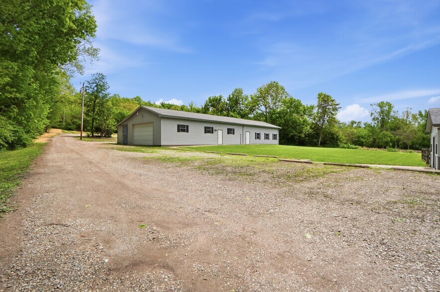 More Photos Of 2996 Millville Shandon Rd, Hamilton Specialty For Sale