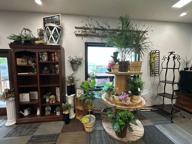 More Photos Of 708 E State St, Atkinson Freestanding For Sale