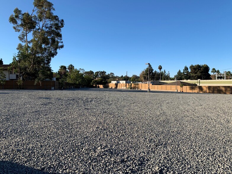More Photos Of 460 Olive Ave, Vista Contractor Storage Yard For Lease
