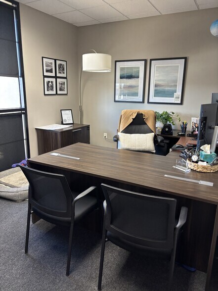 More Photos Of 14239 W Bell Rd, Surprise Office For Lease