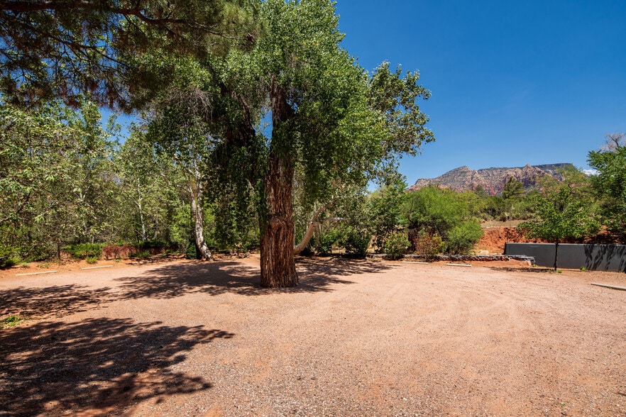 More Photos Of 25 Schnebly Hill Rd, Sedona Freestanding For Sale
