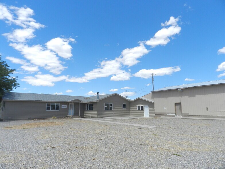Primary Photo Of 445 Kristen Ct, Montrose Warehouse For Sale