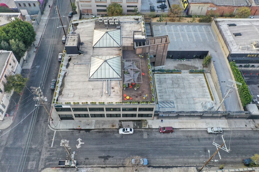 More Photos Of 671 Mill St, Los Angeles Office For Lease