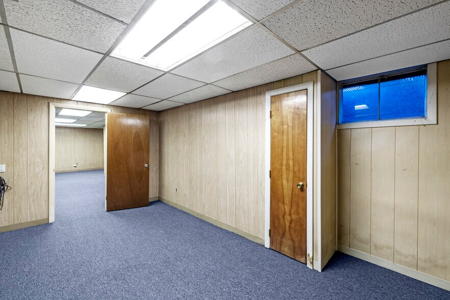 More Photos Of 125 High St, Taunton Office For Sale