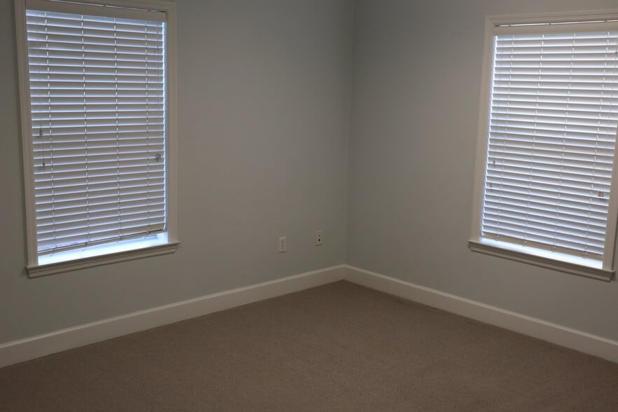 More Photos Of 2344 Centerville Rd, Tallahassee Medical For Lease