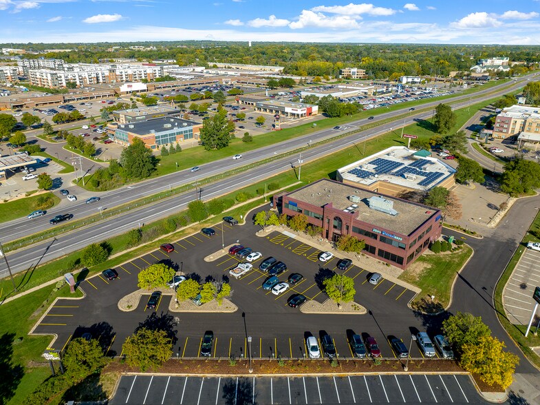 More Photos Of 2690 N Snelling Ave, Roseville Medical For Sale