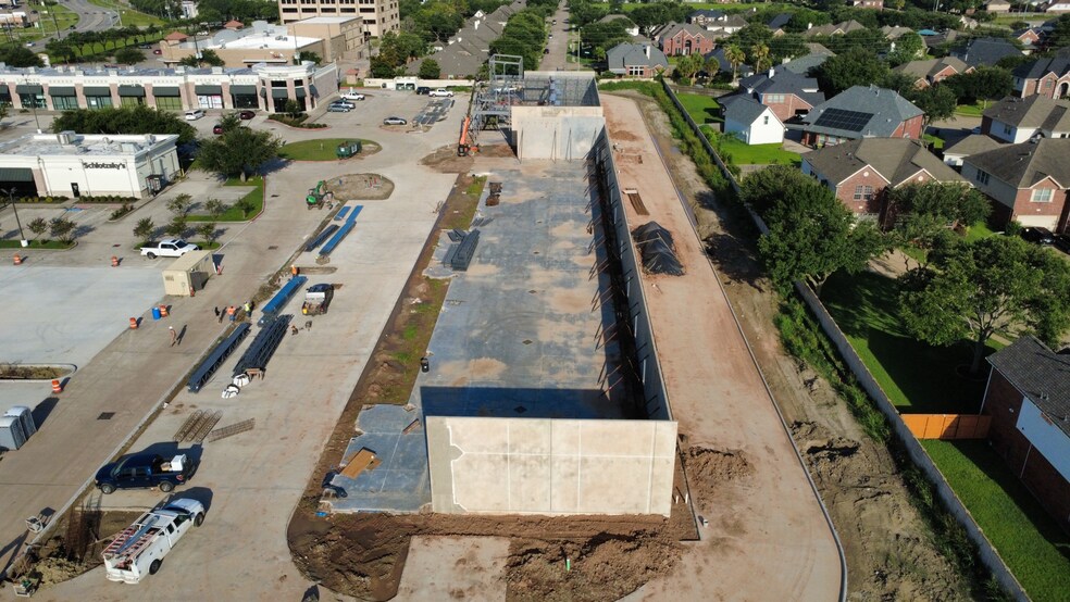 More Photos Of 9121 Broadway St, Pearland Storefront For Lease