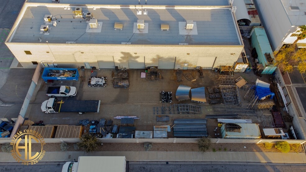 More Photos Of 295 Sunpac Ave, Henderson Warehouse For Sale