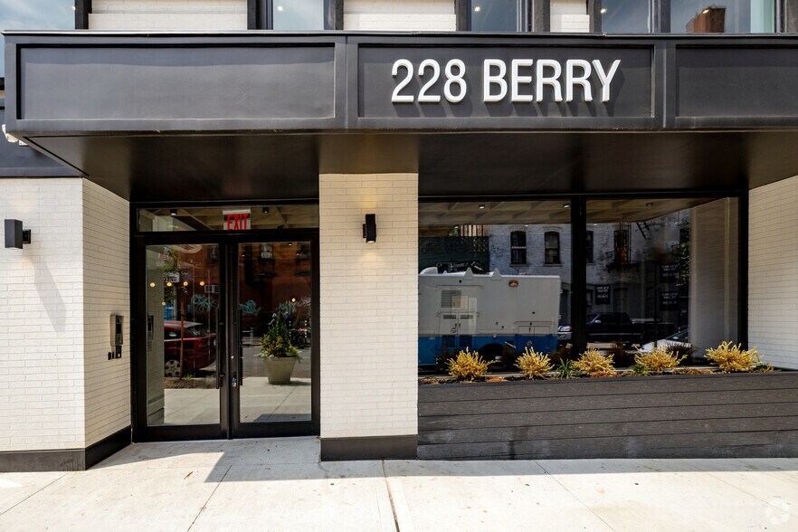 More Photos Of 228 Berry St, Brooklyn Apartments For Lease