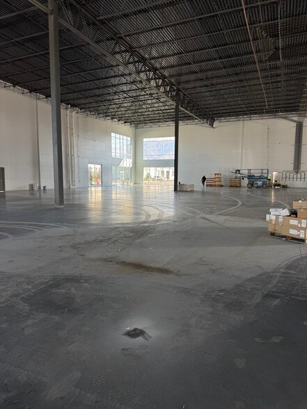 More Photos Of 235 Sugar St, Layton Industrial For Lease