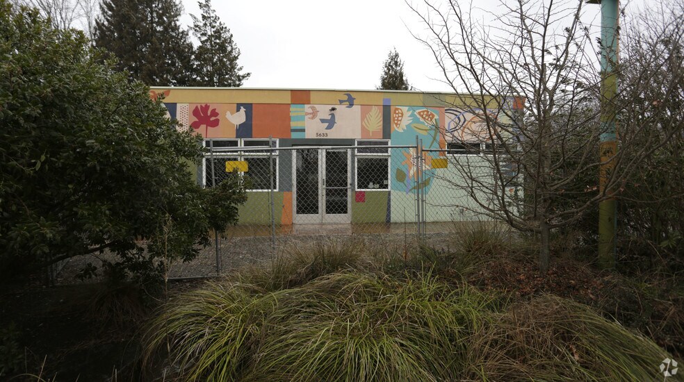 More Photos Of 5633 SE Division St, Portland Freestanding For Sale