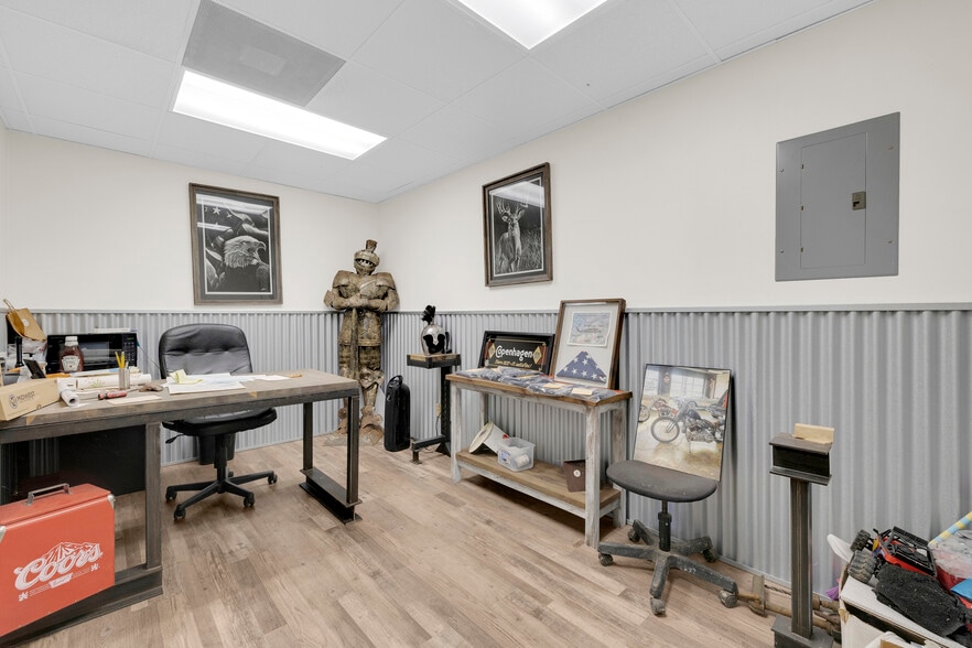 More Photos Of 221 55th St NE, Fort Payne Manufacturing For Sale