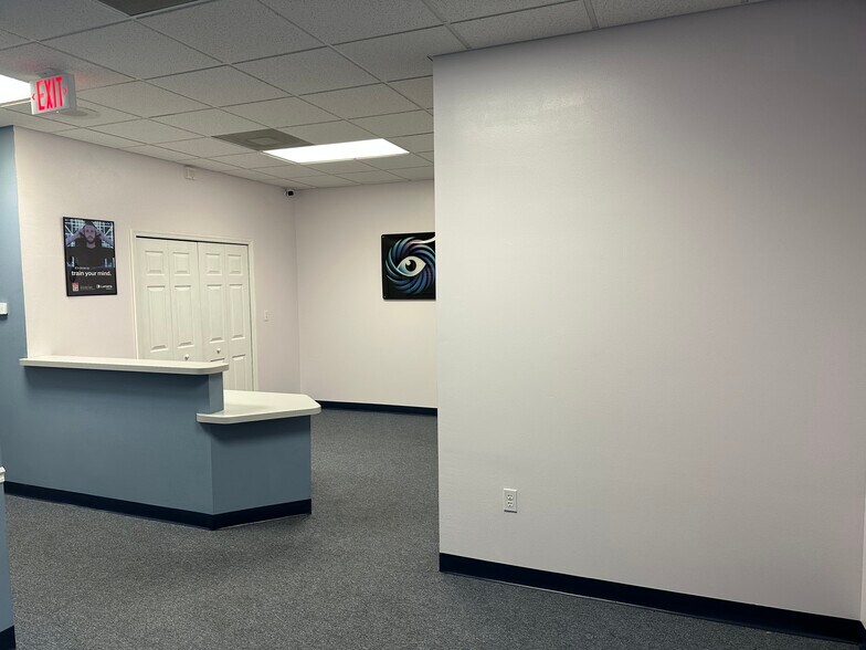 More Photos Of 214 Pasadena Ave S, Saint Petersburg Office For Lease