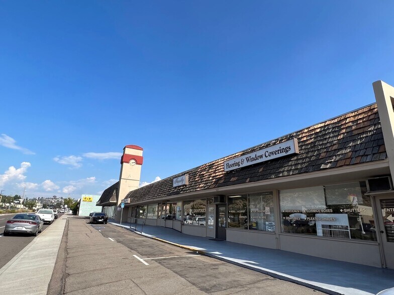 More Photos Of 7097-7147 University Ave, La Mesa Storefront For Lease