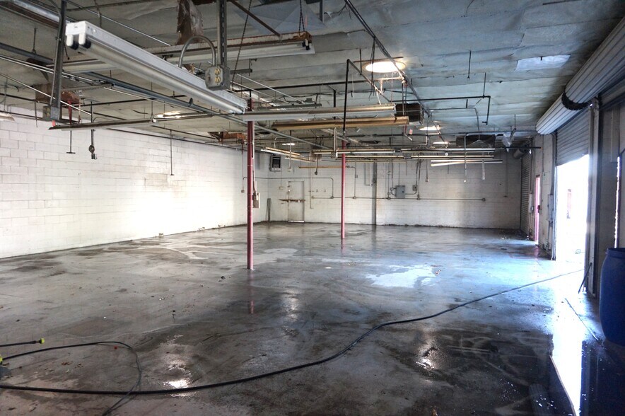 More Photos Of 15251 Boyle Ave, Fontana Warehouse For Sale