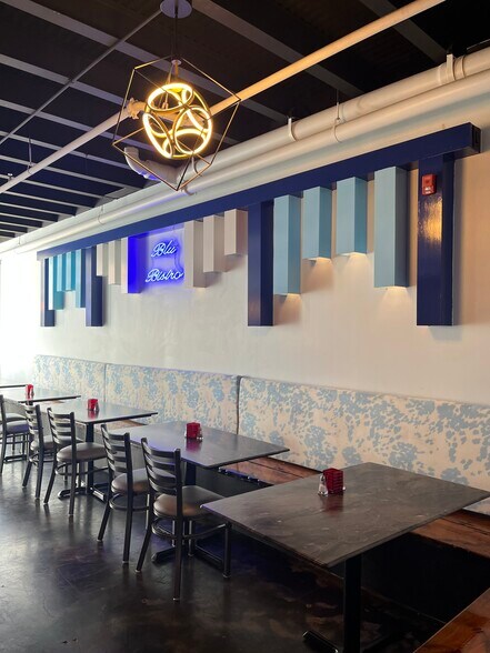 More Photos Of 1107 Jackson Ave E, Oxford Restaurant For Lease