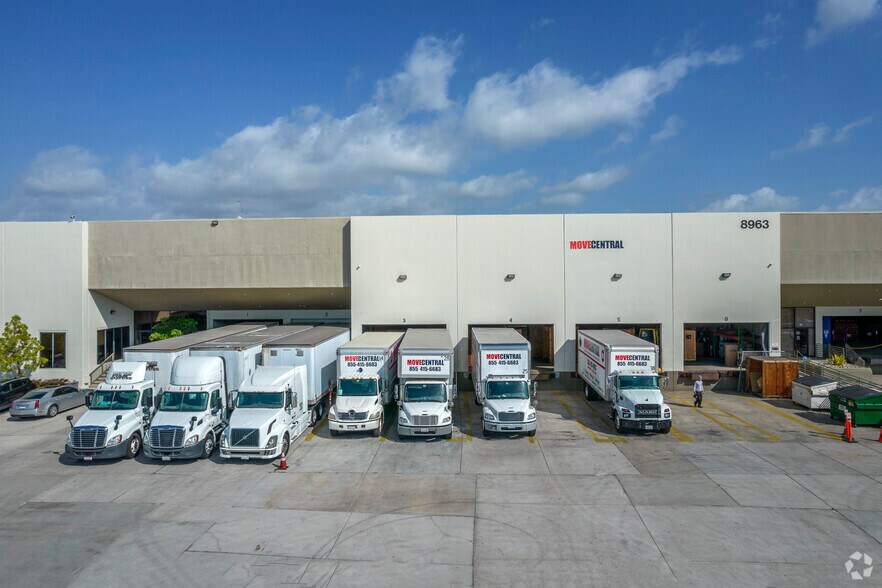 More Photos Of 8963 Carroll Way, San Diego Warehouse For Lease