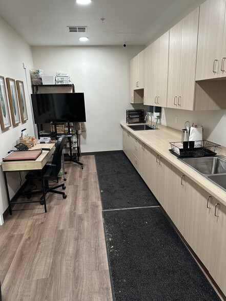 More Photos Of 77 N San Mateo Dr, San Mateo Daycare Center For Lease