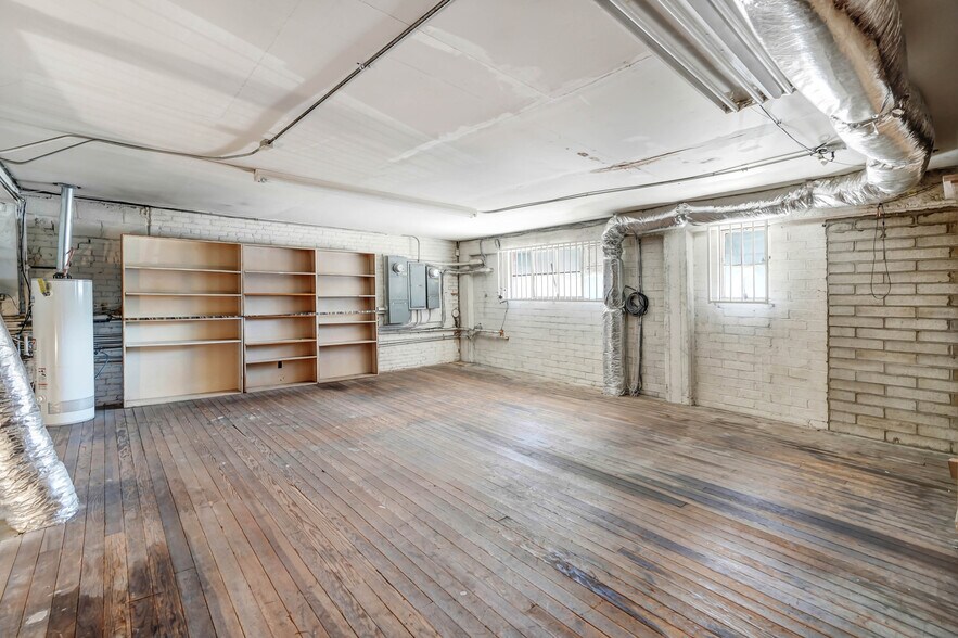 More Photos Of 376 N D St, San Bernardino Storefront Retail Office For Sale