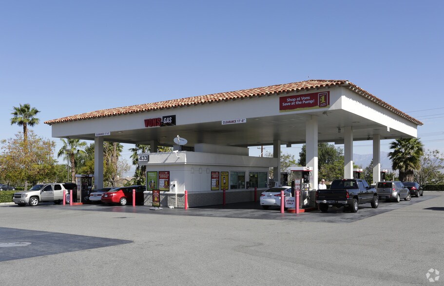 More Photos Of 315-487 Magnolia Ave, Corona Unknown For Lease