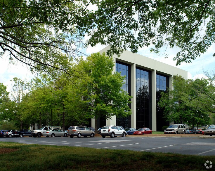 More Photos Of 2877 Brandywine Rd, Atlanta Office For Sale
