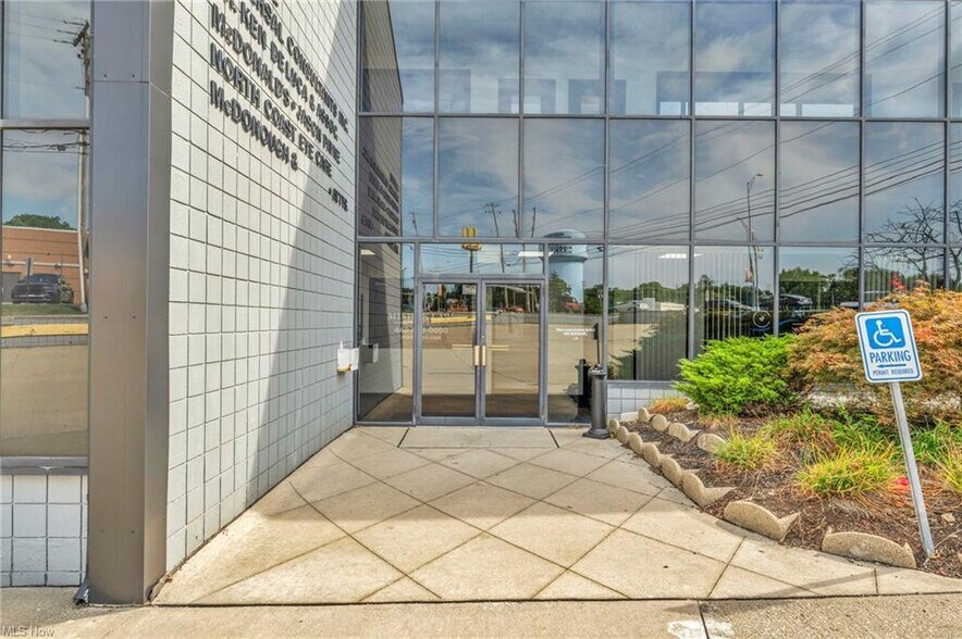 More Photos Of 35888 Center Ridge Rd, North Ridgeville Office For Sale