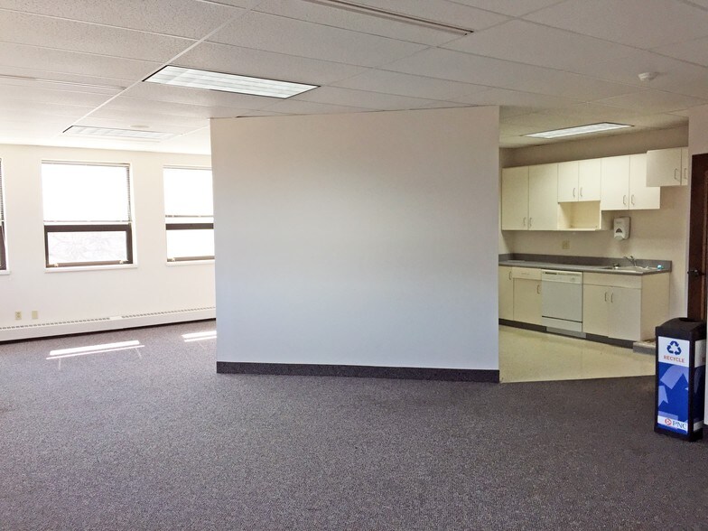 More Photos Of 1100 W Glen Ave, Peoria Office For Lease
